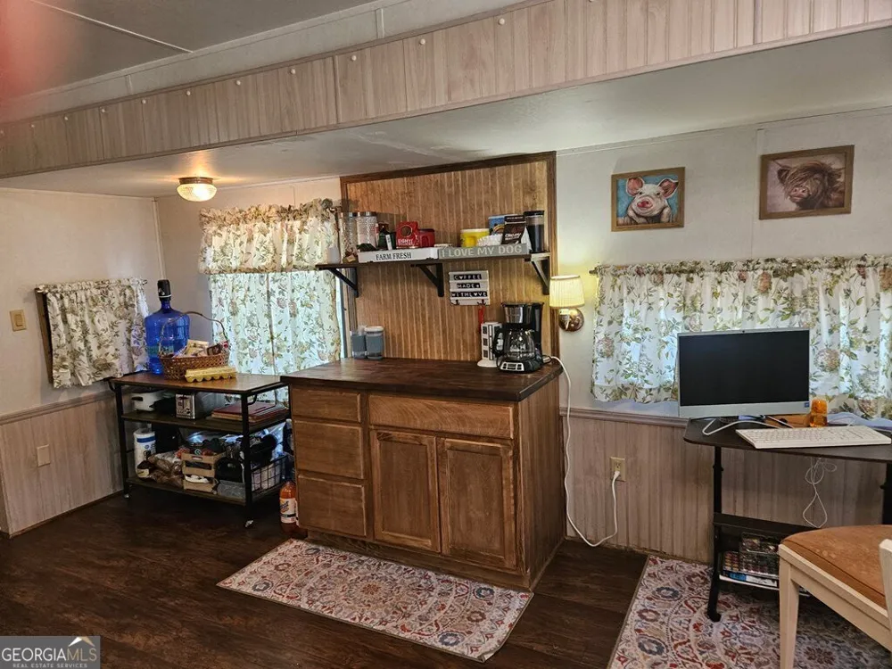 41 Cindy PKWY Cleveland, GA 30528