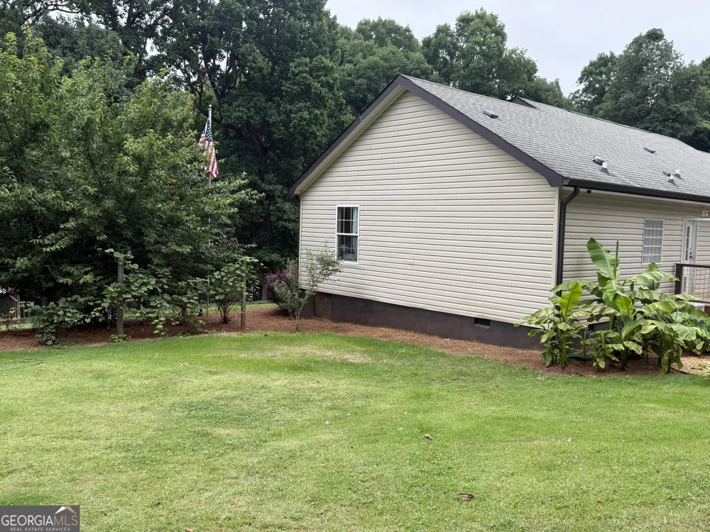 2526 Hancock RD Social Circle, GA 30025