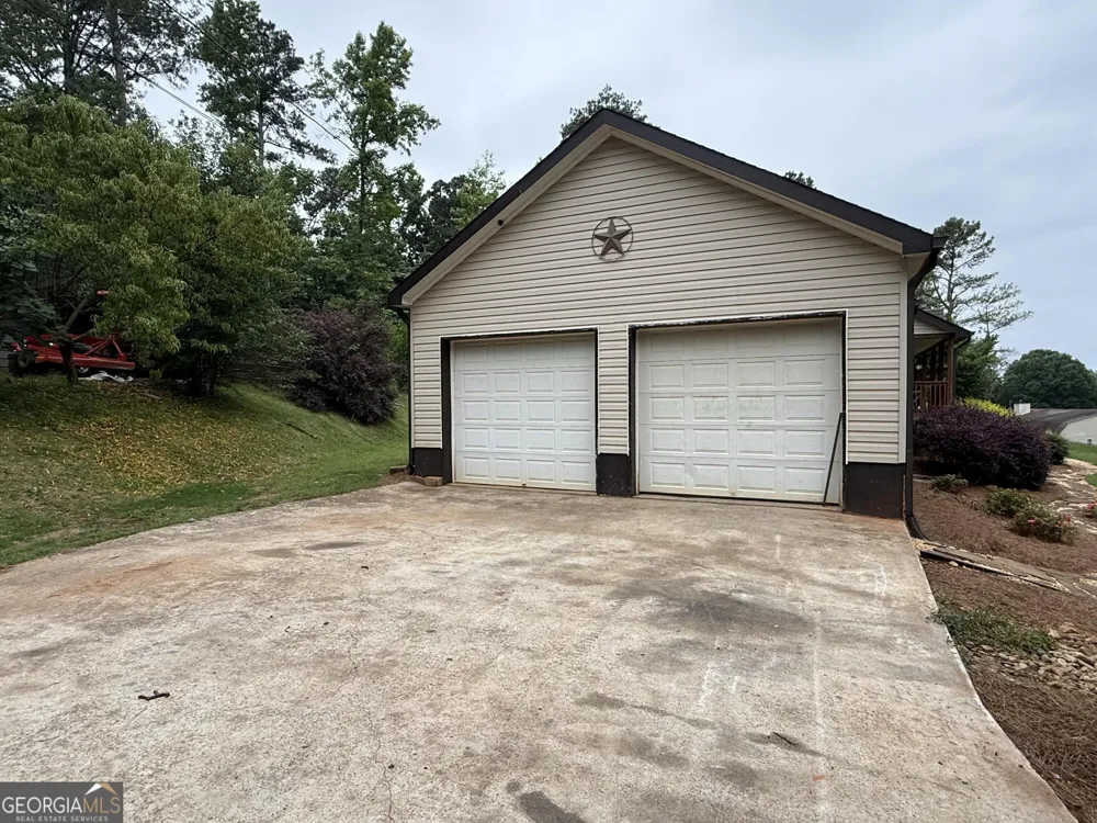 2526 Hancock RD Social Circle, GA 30025