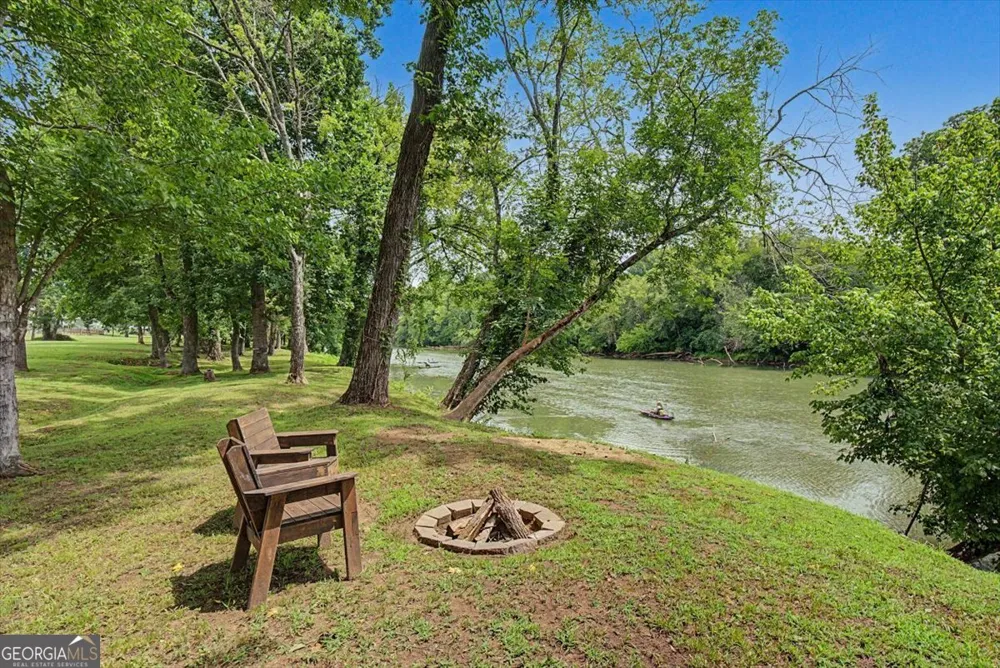 109 River Walk PKWY Euharlee, GA 30145