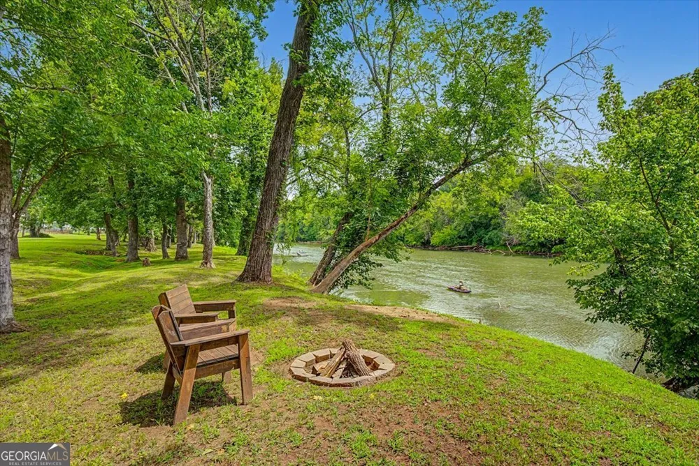 109 River Walk PKWY Euharlee, GA 30145