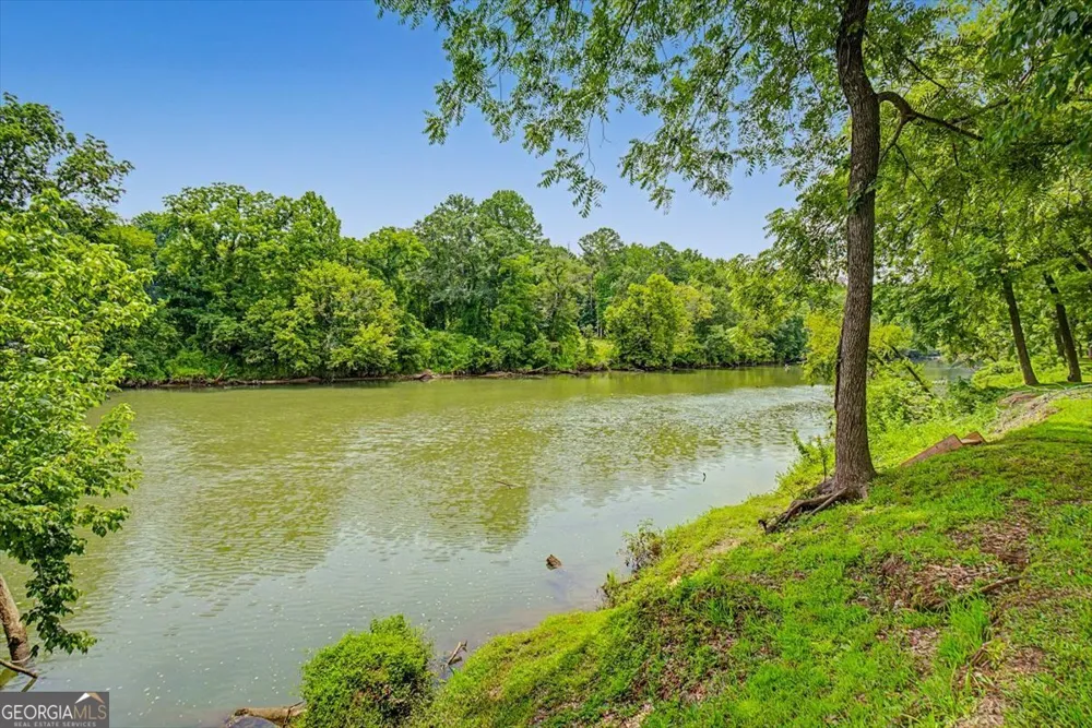 109 River Walk PKWY Euharlee, GA 30145