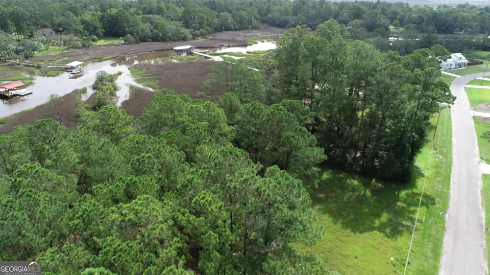 1112 River Oaks RD Brunswick, GA 31523