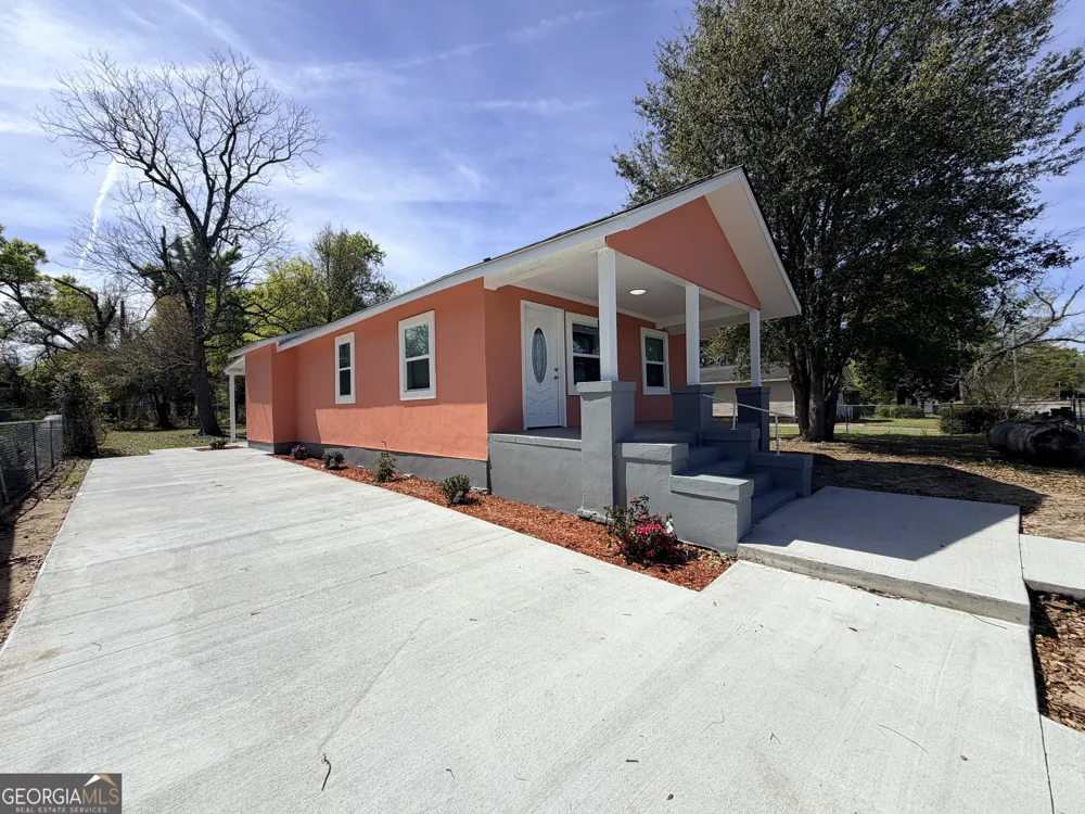 412 Holloway AVE Albany, GA 31701
