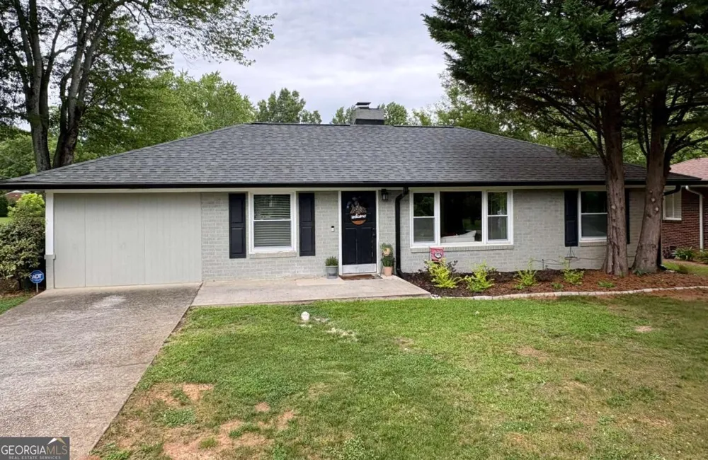 199 Harris ST Toccoa, GA 30577