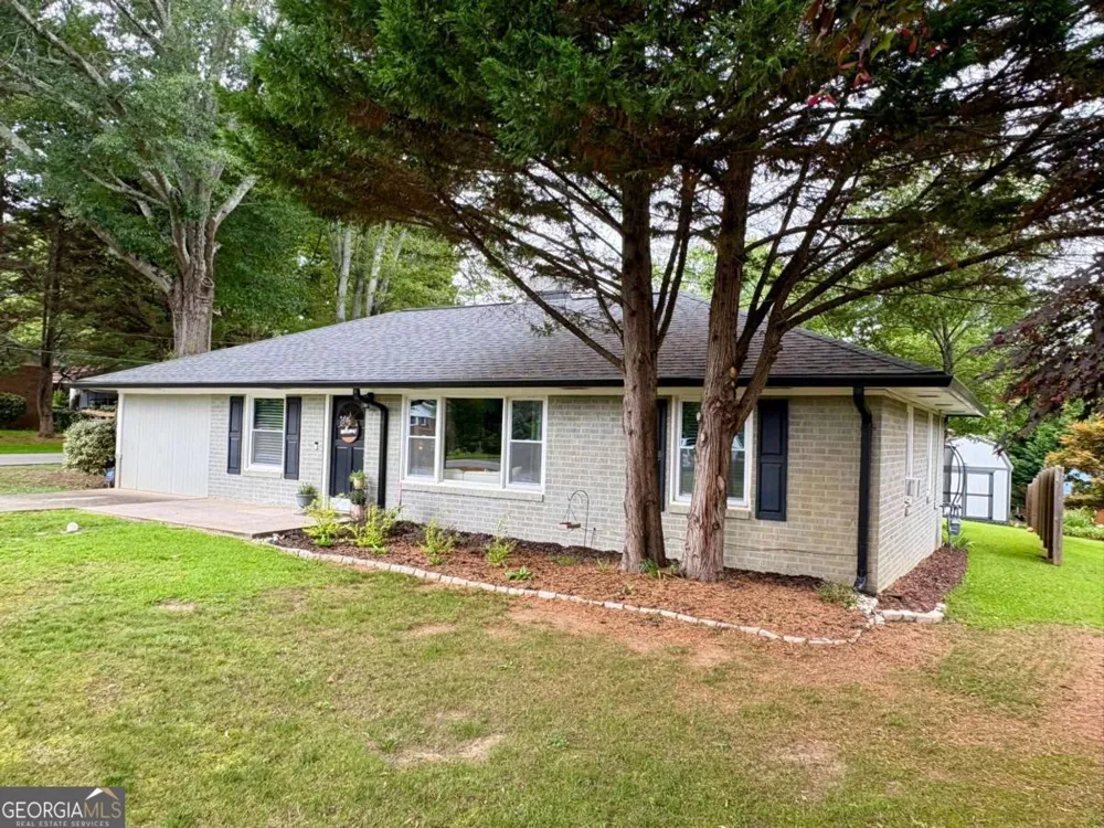 199 Harris ST Toccoa, GA 30577