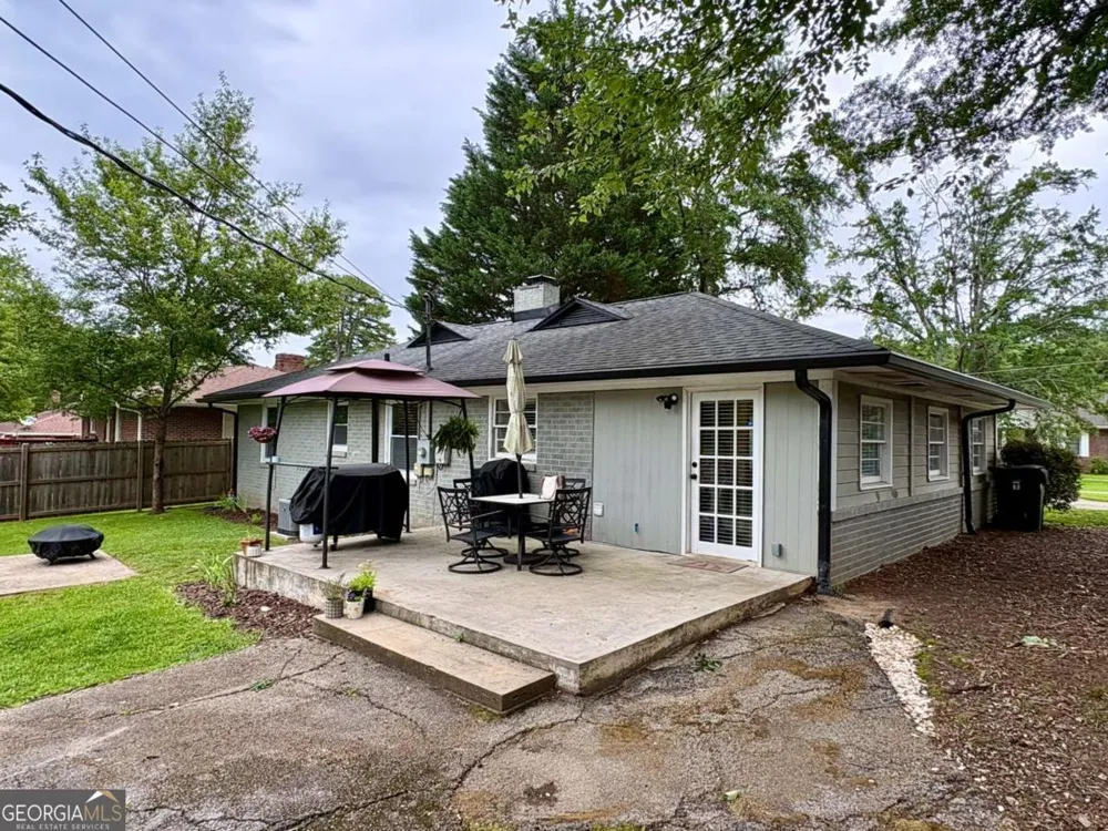 199 Harris ST Toccoa, GA 30577