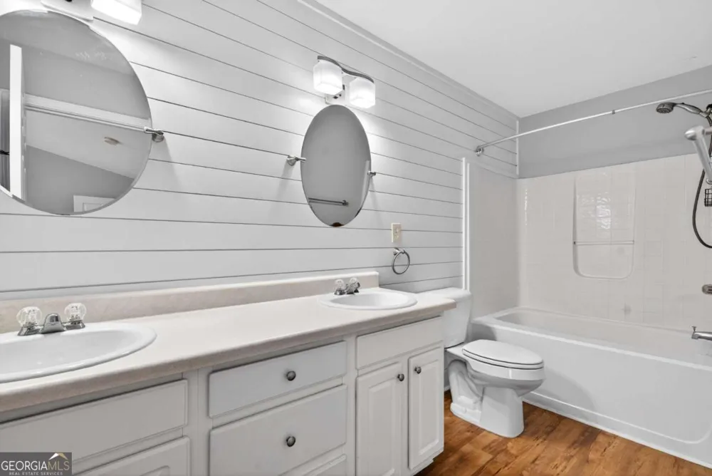 4210 Oakwood RD Oakwood, GA 30566