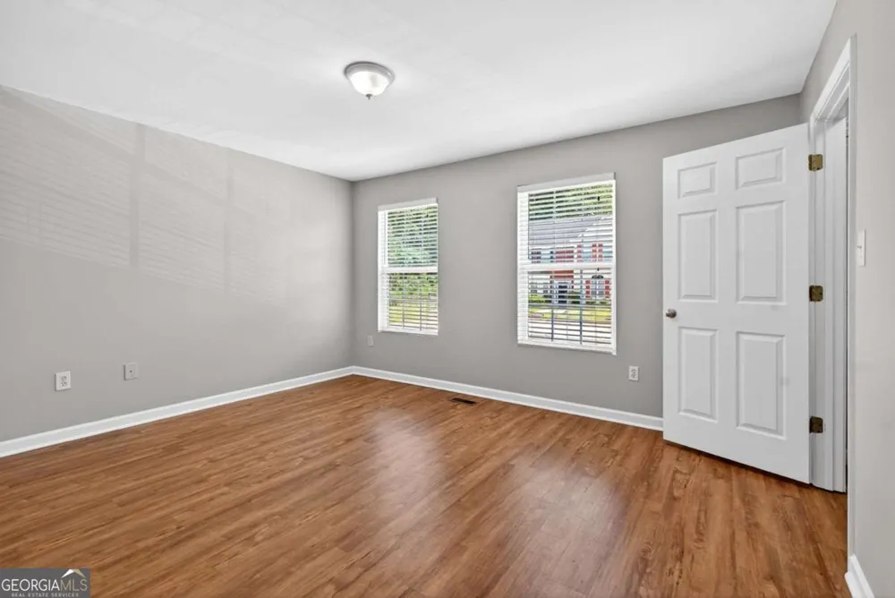 4210 Oakwood RD Oakwood, GA 30566