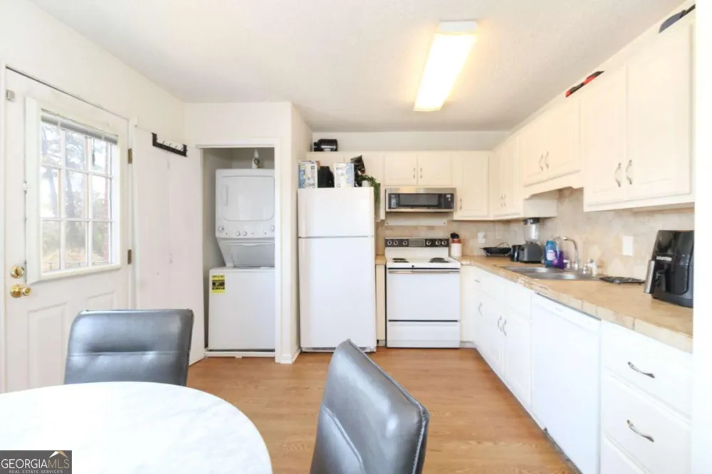 2165 Milledge AVE Athens, GA 30605