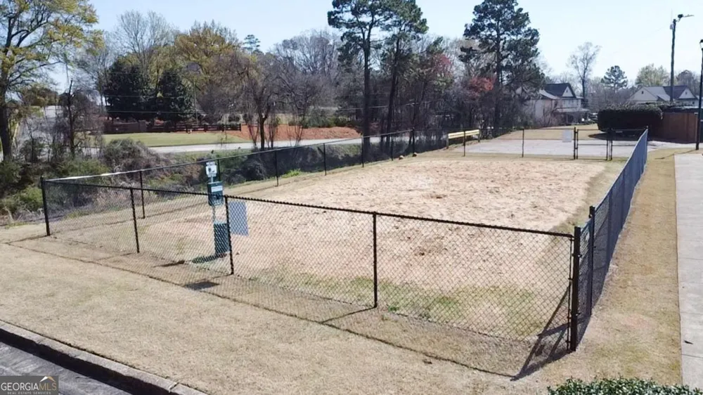 2165 Milledge AVE Athens, GA 30605