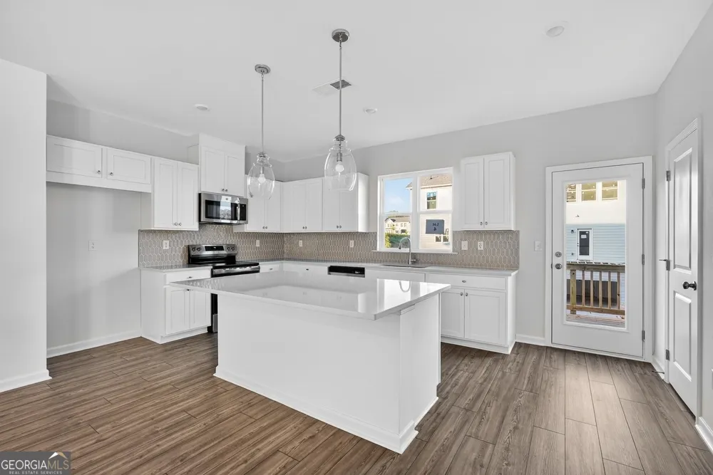 100 Epperly WAY Tucker, GA 30084