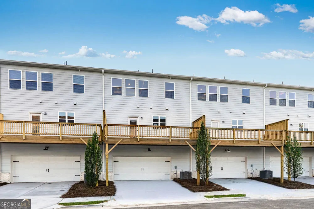 100 Epperly WAY Tucker, GA 30084