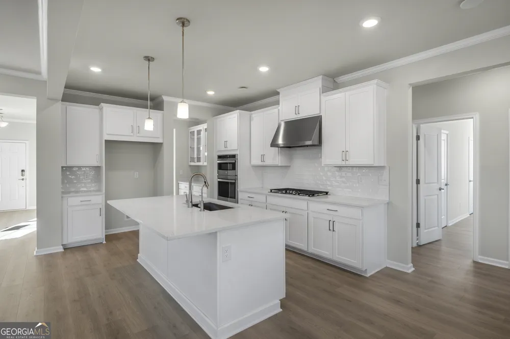 8935 Avonbrook Close Ball Ground, GA 30107