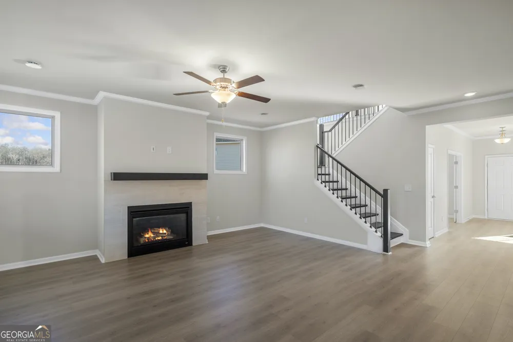 8935 Avonbrook Close Ball Ground, GA 30107