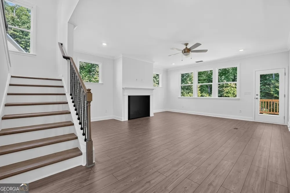 8935 Avonbrook Close Ball Ground, GA 30107
