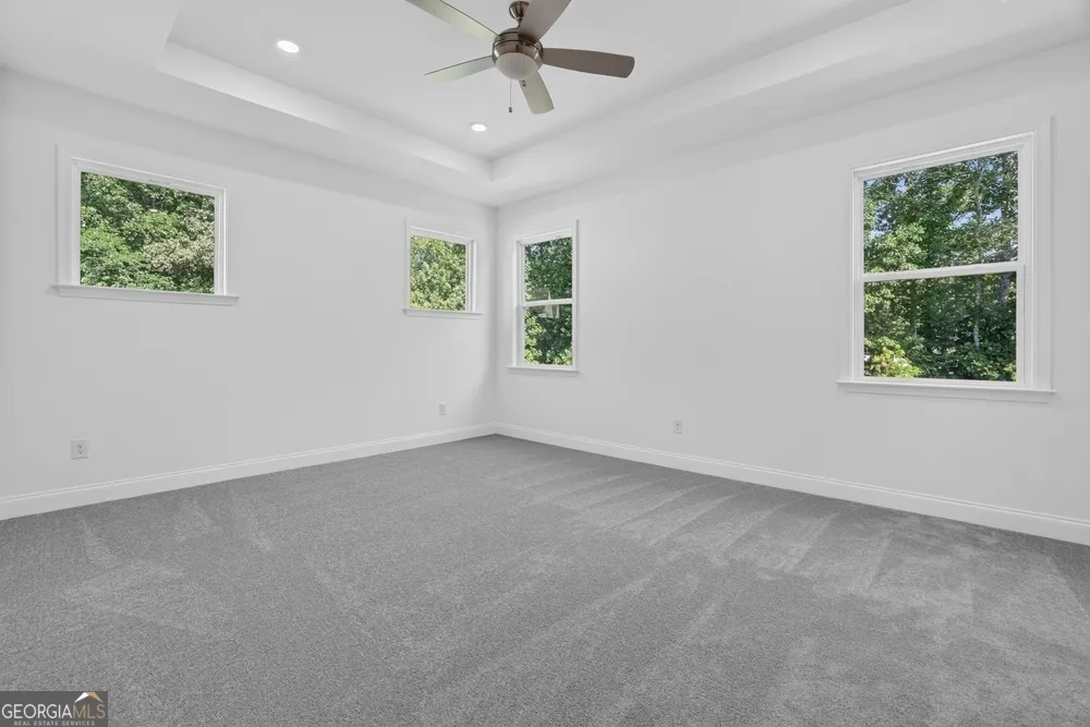 8935 Avonbrook Close Ball Ground, GA 30107
