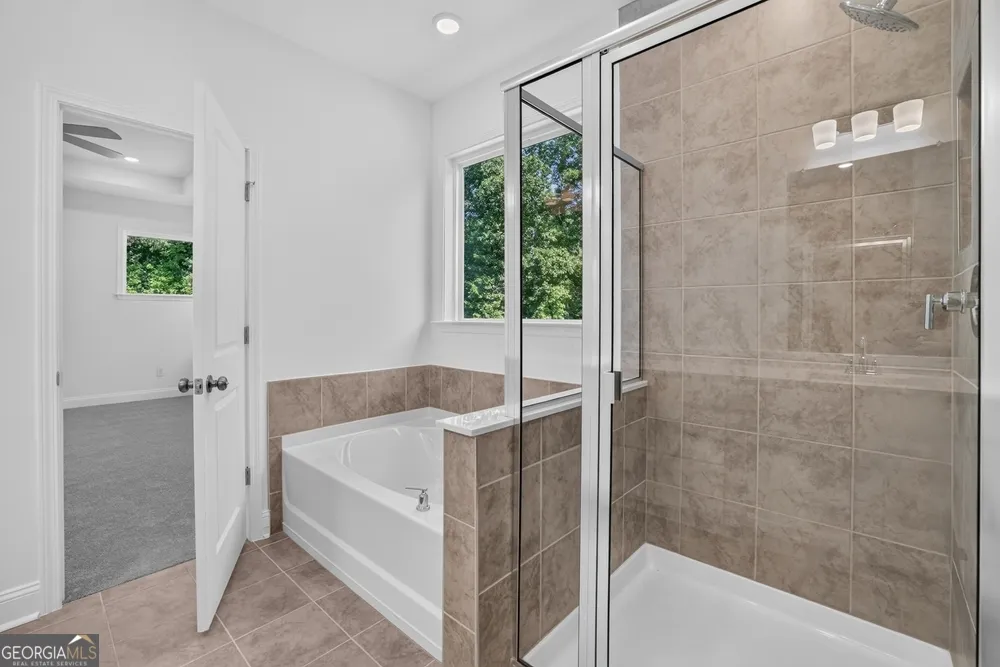 8935 Avonbrook Close Ball Ground, GA 30107