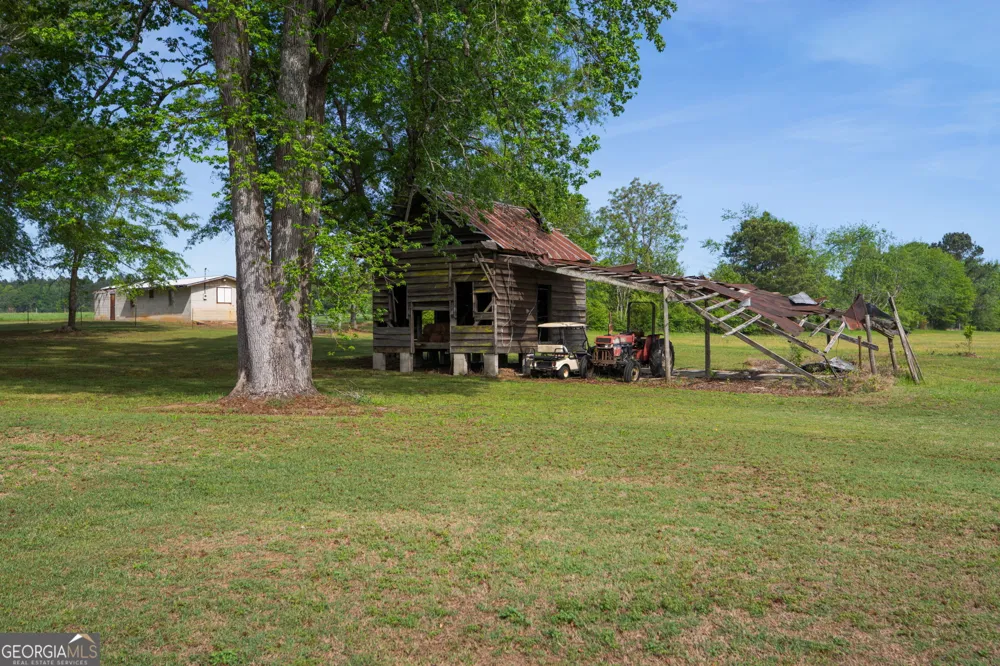 2705 Piney Mount RD Tennille, GA 31089