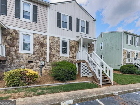 382 Oak Harbor TRL