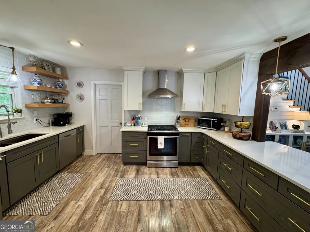 202 Commodore DR Milledgeville, GA 31061