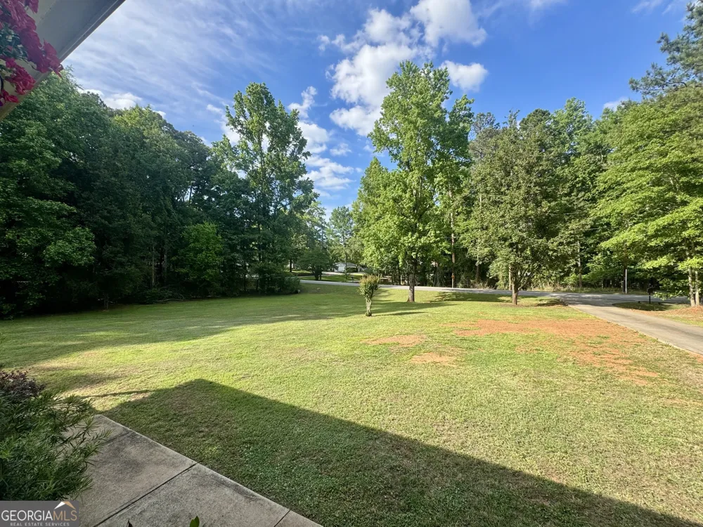 202 Commodore DR Milledgeville, GA 31061