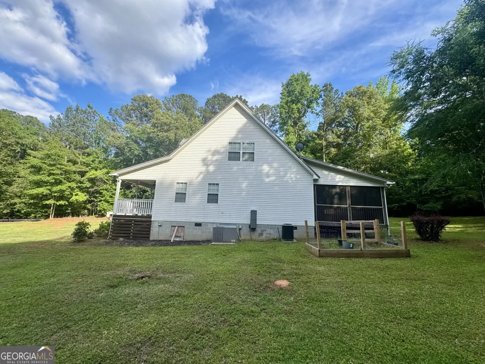 202 Commodore DR Milledgeville, GA 31061
