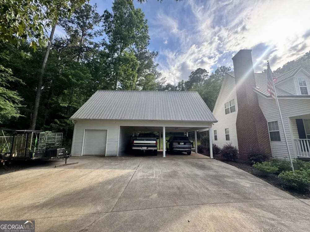 202 Commodore DR Milledgeville, GA 31061