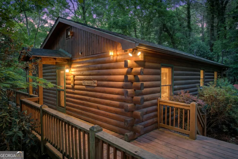 218 Bench Leg RD Mineral Bluff, GA 30559