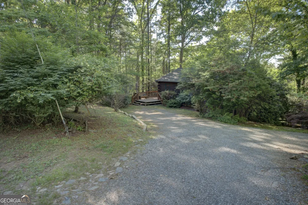 218 Bench Leg RD Mineral Bluff, GA 30559