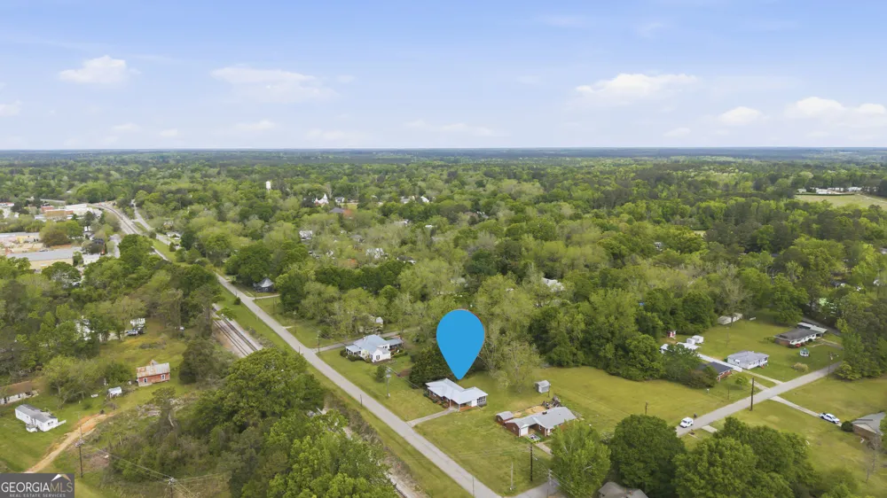 93 Carlton AVE Union Point, GA 30669