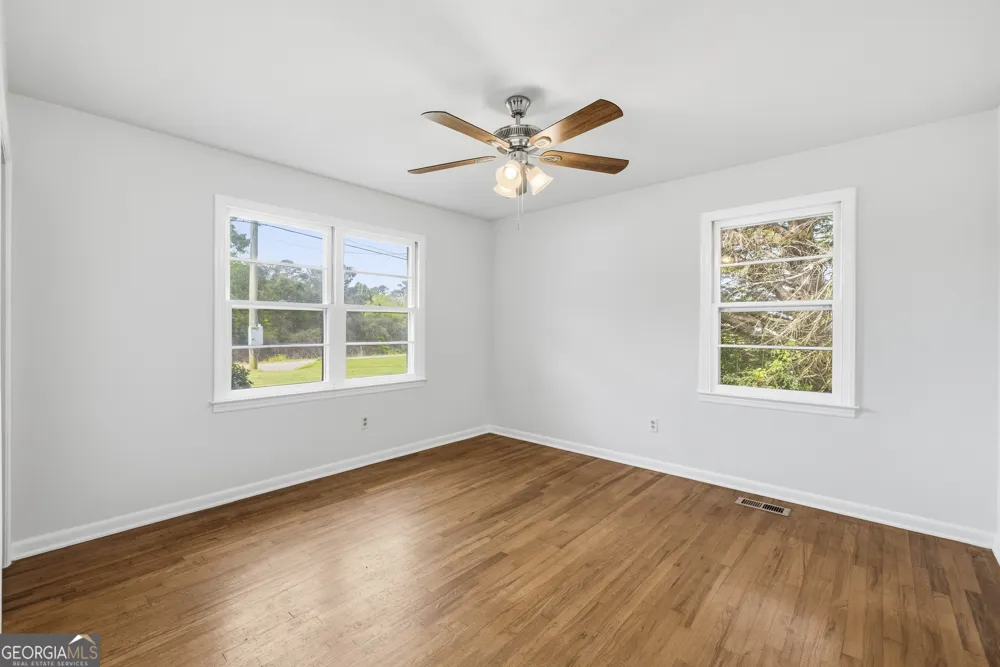93 Carlton AVE Union Point, GA 30669