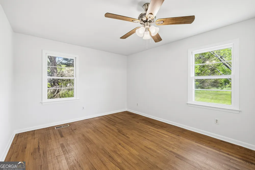 93 Carlton AVE Union Point, GA 30669
