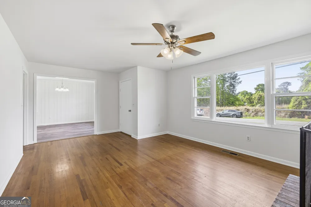 93 Carlton AVE Union Point, GA 30669