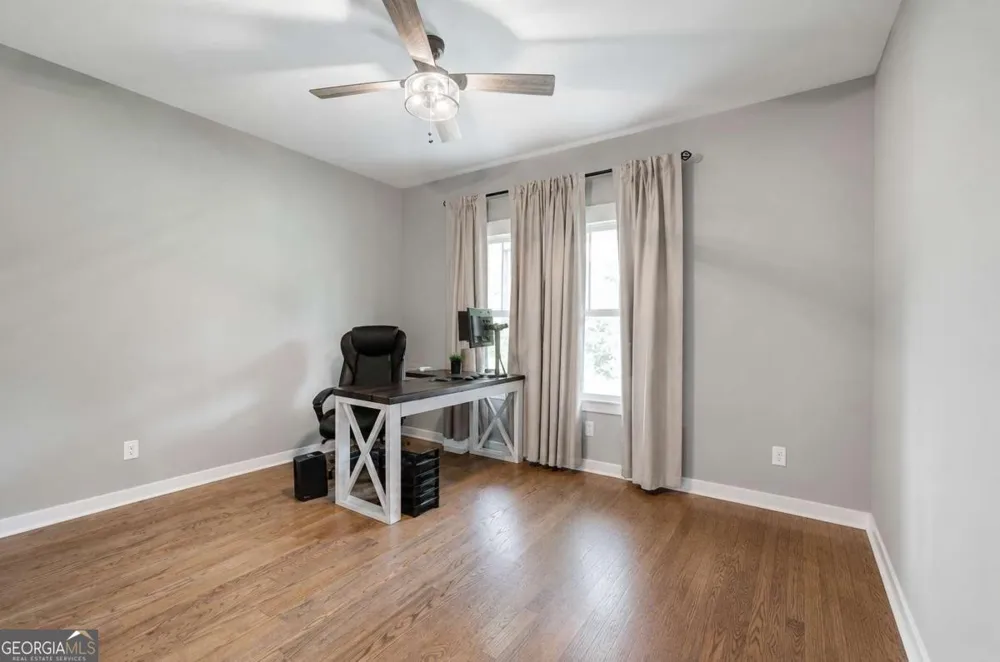 1084 Shahan LN LaFayette, GA 30728