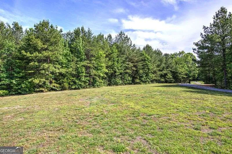 1084 Shahan LN LaFayette, GA 30728