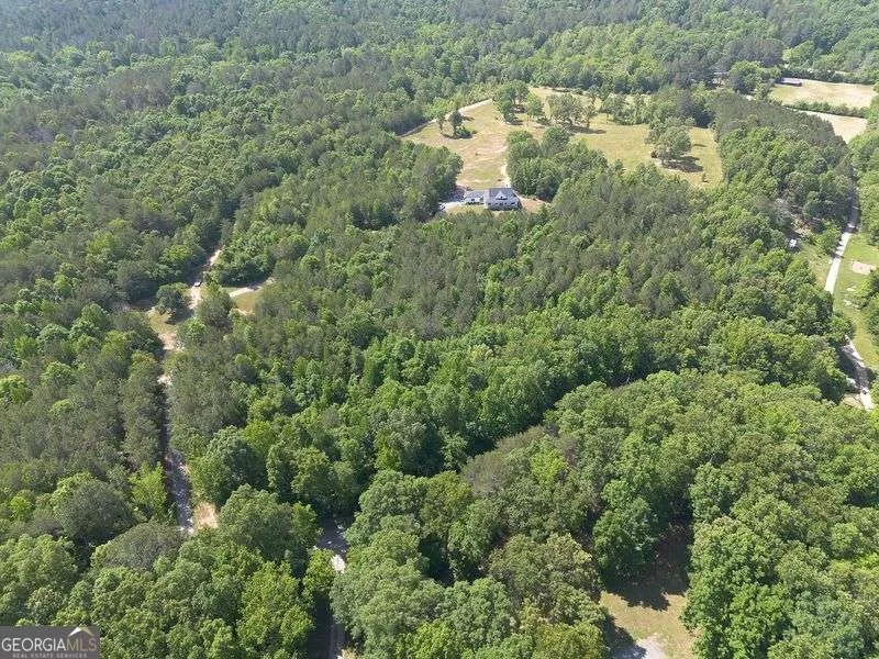 1084 Shahan LN LaFayette, GA 30728