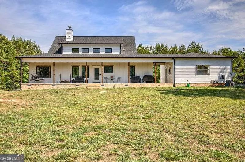 1084 Shahan LN LaFayette, GA 30728