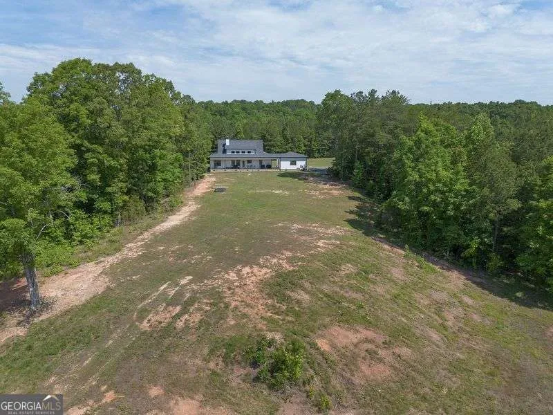 1084 Shahan LN LaFayette, GA 30728