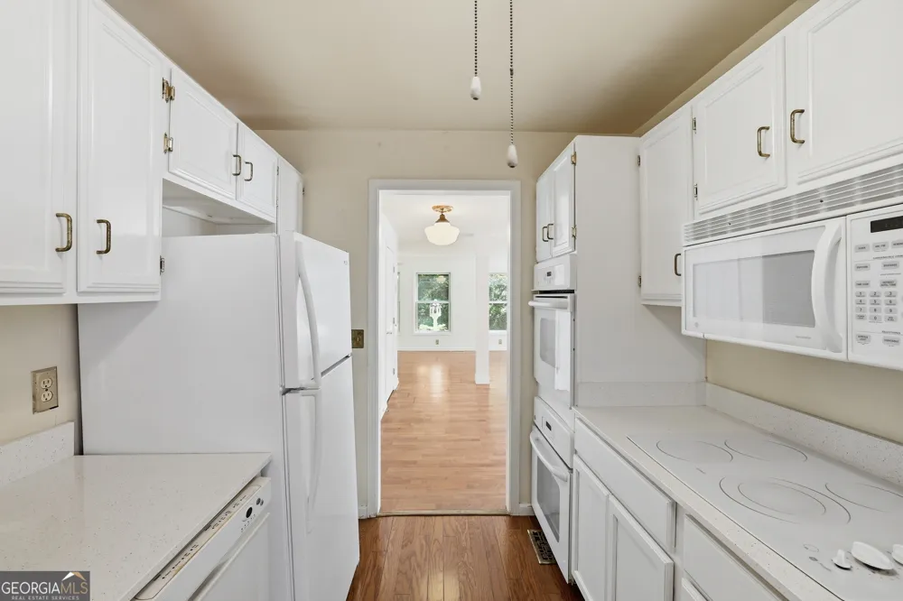 231 Stornoway DR Clayton, GA 30525