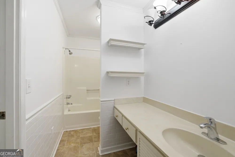 231 Stornoway DR Clayton, GA 30525