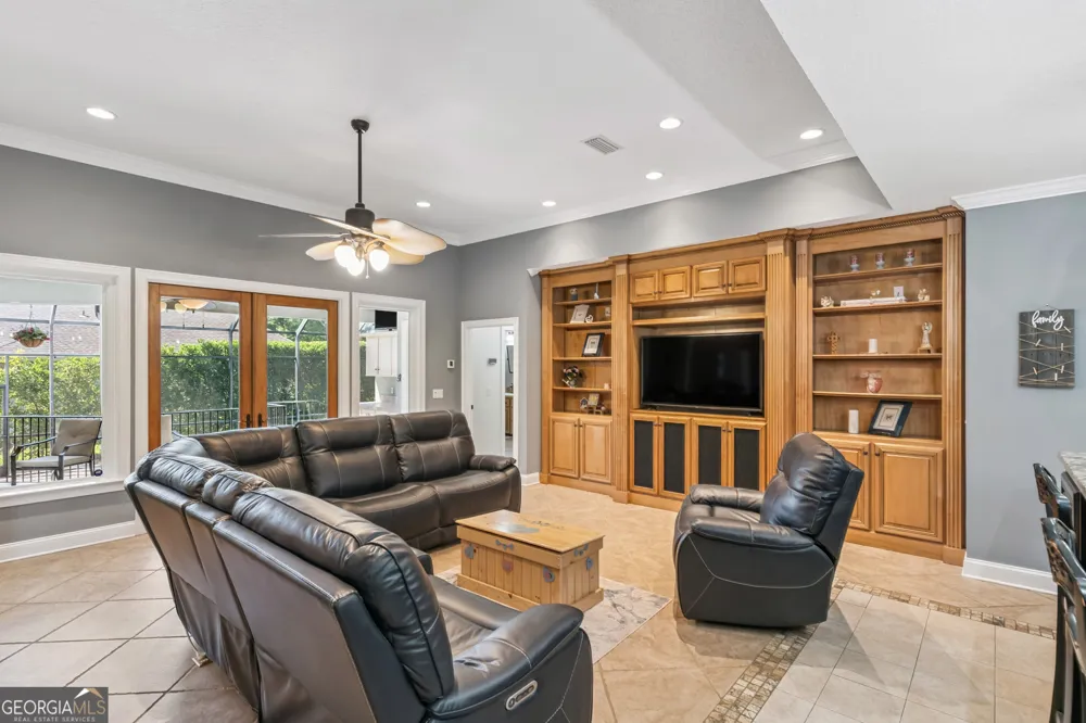 227 Harbor Pointe DR Brunswick, GA 31523