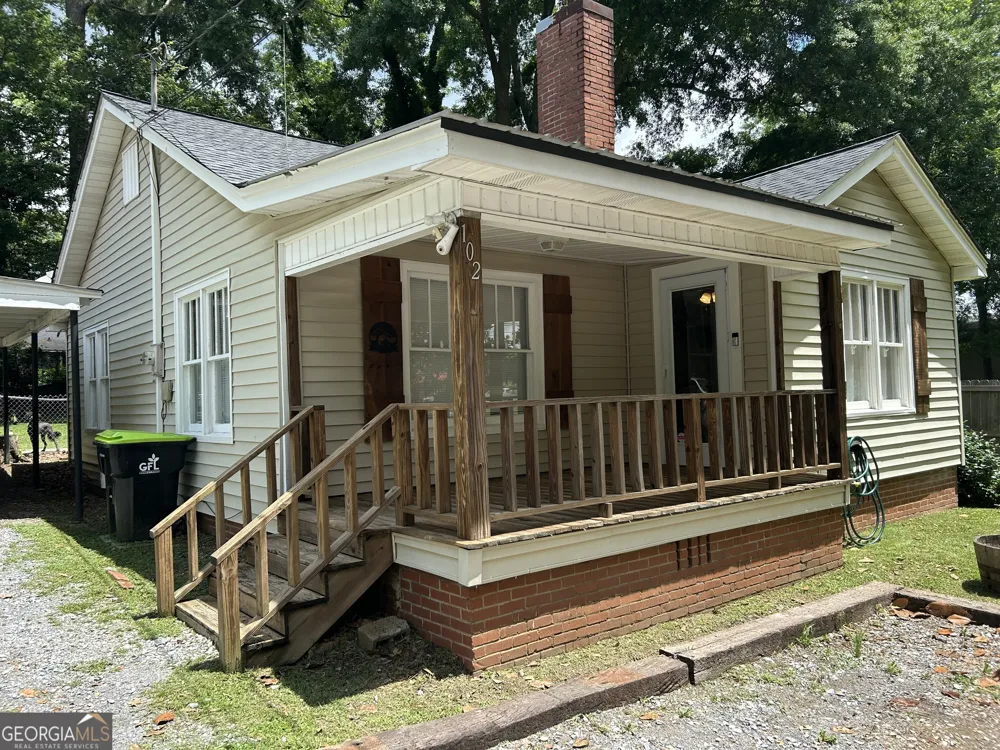 102 W Fairmount AVE Cedartown, GA 30125