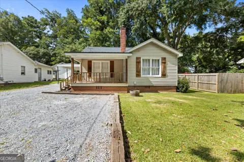 102 W Fairmount AVE