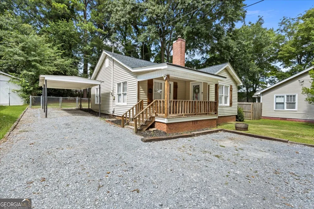 102 W Fairmount AVE Cedartown, GA 30125