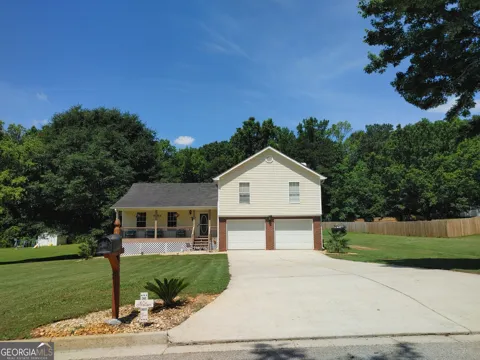 368 Cattlemans CIR