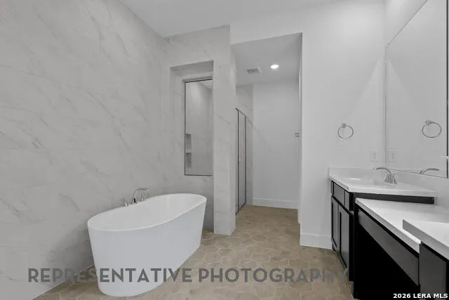 6999 Hallie Hunt Schertz, TX 78154