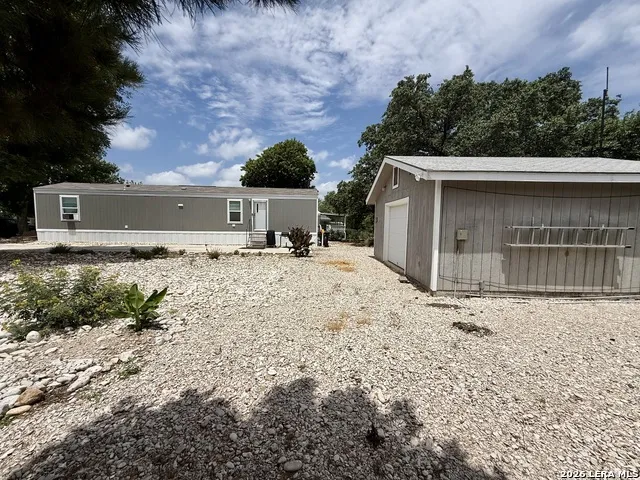 136 Bliss Cir Brackettville, TX 78832