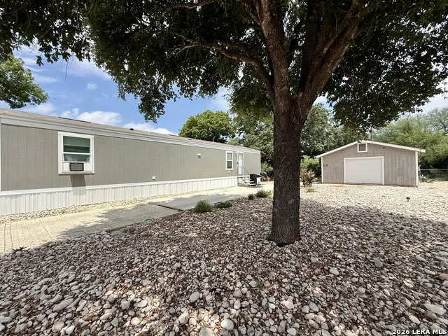 136 Bliss Cir Brackettville, TX 78832