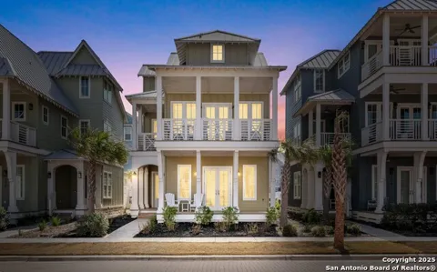 222 Sunrise Ave
